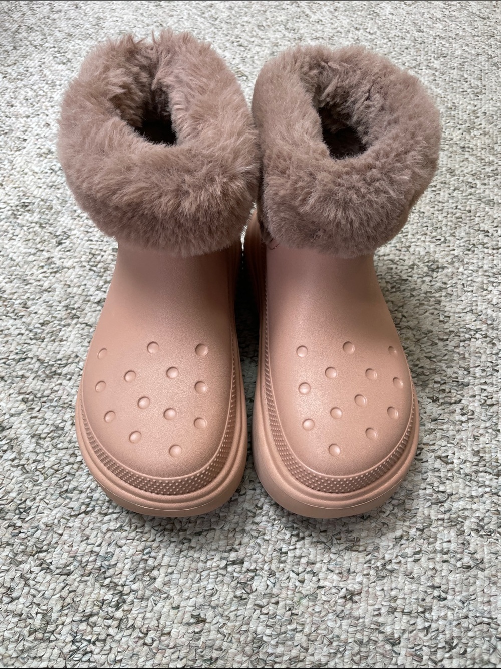 CROCS boots with faux fur size 9 in Pale Pink